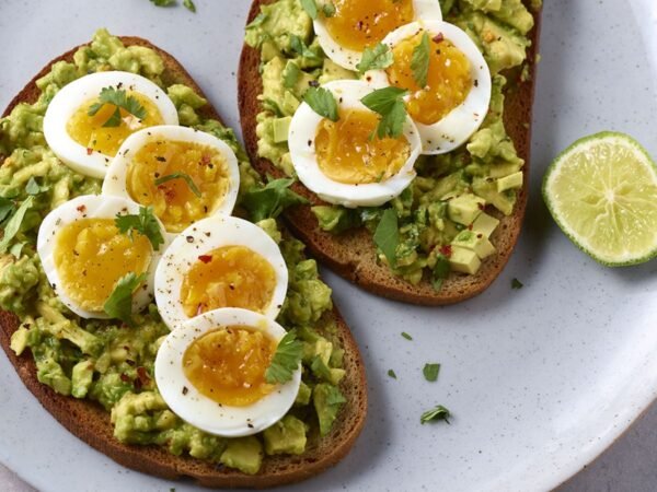 BOILED EGG SANDWICH