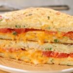 OMLET SANDWICH